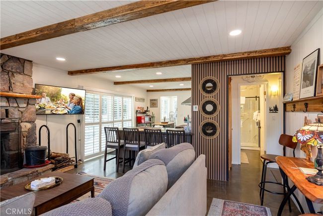 682 Maple Ln, House other with 3 bedrooms, 2 bathrooms and null parking in Sugarloaf CA | Image 4