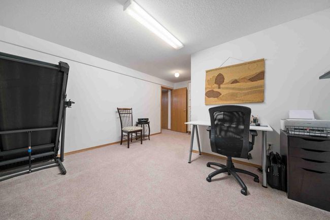 74 Park Meadows Lane Se, Townhouse with 3 bedrooms, 3 bathrooms and 3 parking in Medicine Hat AB | Image 38