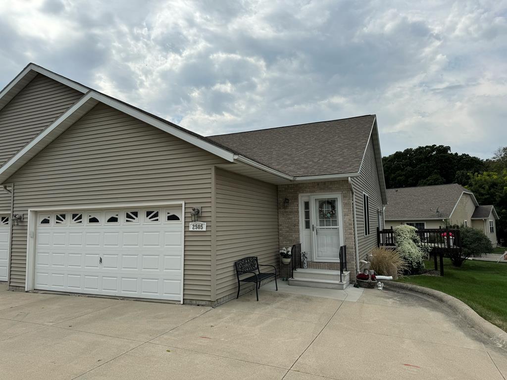 27th Ave, Fort Dodge, IA 50501 #1