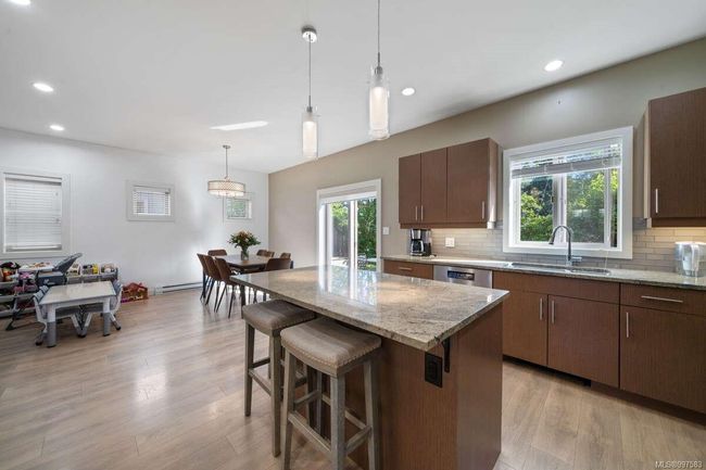 609 Amble Pl, House other with 4 bedrooms, 4 bathrooms and 3 parking in Langford BC | Image 10