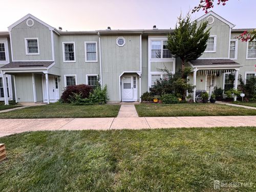 4 Pond View Dr, Plainsboro, NJ, 08536-2529 | Card Image