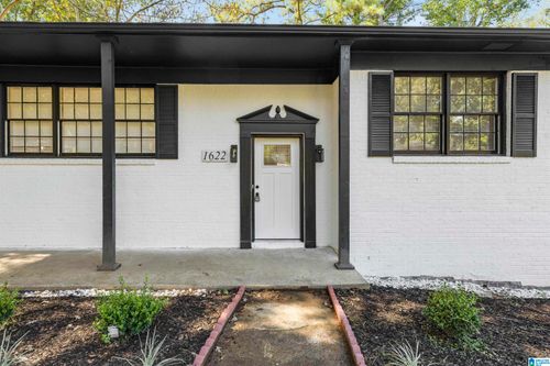 1622 5th St Nw, CENTER POINT, AL, 35215-5302 | Card Image