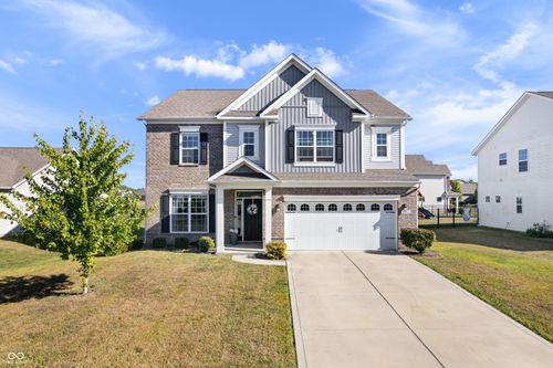 8862 Wicklow Way, Brownsburg, IN, 46112-5629 | Card Image