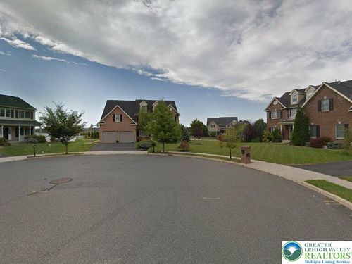 64 Millbrook Ct, Tatamy Borough, PA, 18045-7475 | Card Image