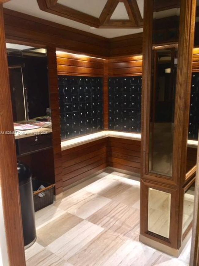 APT-1009 - 1000 Quayside Ter, Condo with 2 bedrooms, 2 bathrooms and null parking in Miami FL | Image 24