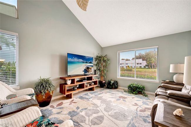 6304 - 6304 River Run Dr, House attached with 2 bedrooms, 2 bathrooms and null parking in Sebastian FL | Image 4