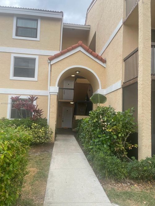 101b3-5801 Riverside Dr, Coral Springs, FL, 33067 | Card Image