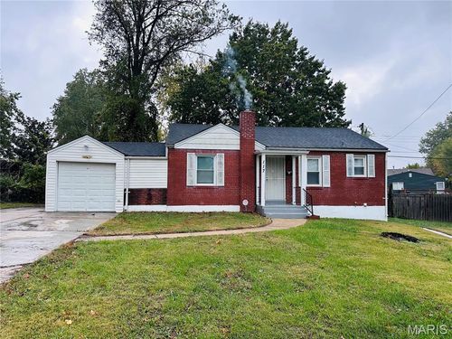 117 Henquin Dr, Ferguson, MO, 63135-1838 | Card Image