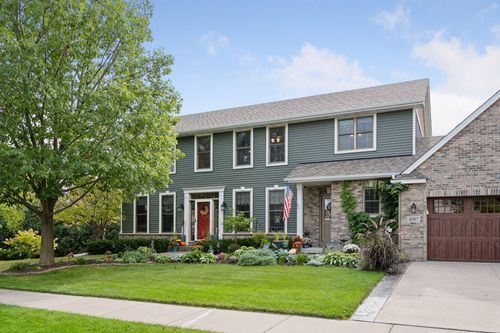 16917 73rd Pl N, Maple Grove, MN, 55311-2682 | Card Image