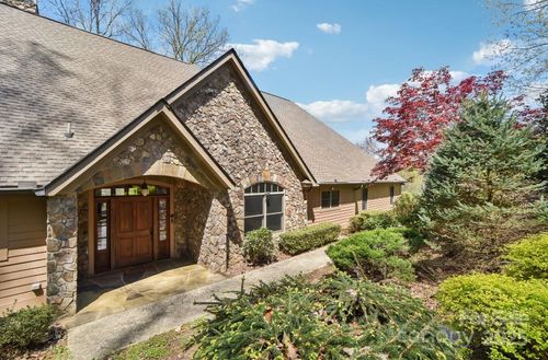 206 View Ridge Pkwy, Leicester, NC, 28748-9413 | Card Image