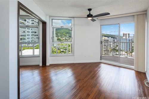 apt-801-1031 Maunaihi Pl, Honolulu, HI, 96822-3412 | Card Image