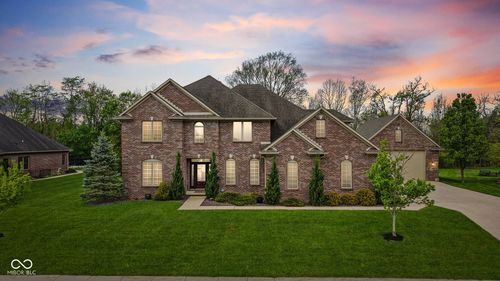 2418 Waterside Cir, Avon, IN, 46123-7245 | Card Image