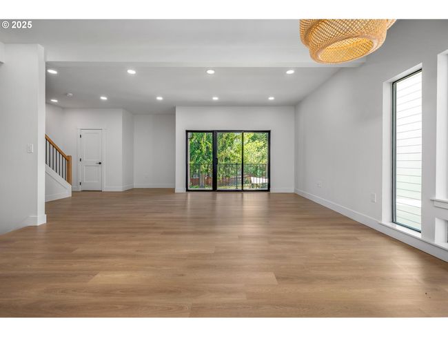 Living Room/Dining Room | Image 4