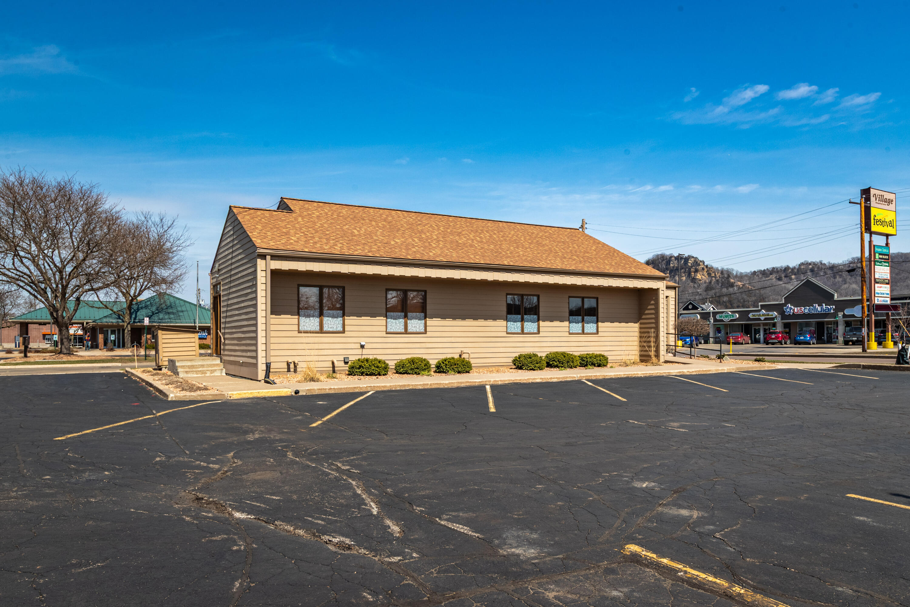 Commercial Lease in La Crosse 4