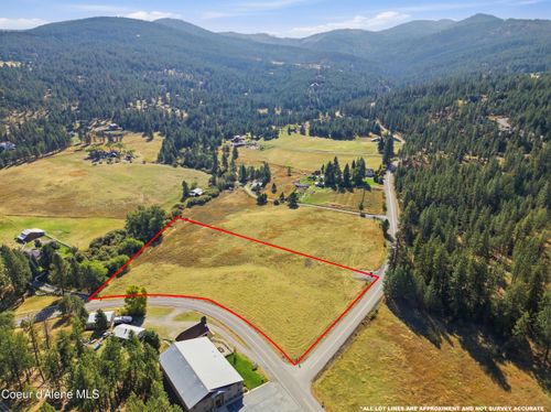 NKA S Carpenter Loop, Post Falls, ID, 83854 | Card Image