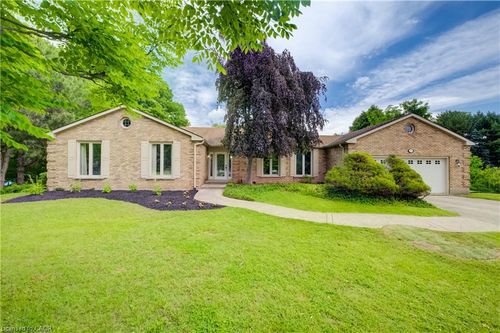 37 Aldergrange Ave, Innerkip, ON, N0J1M0 | Card Image