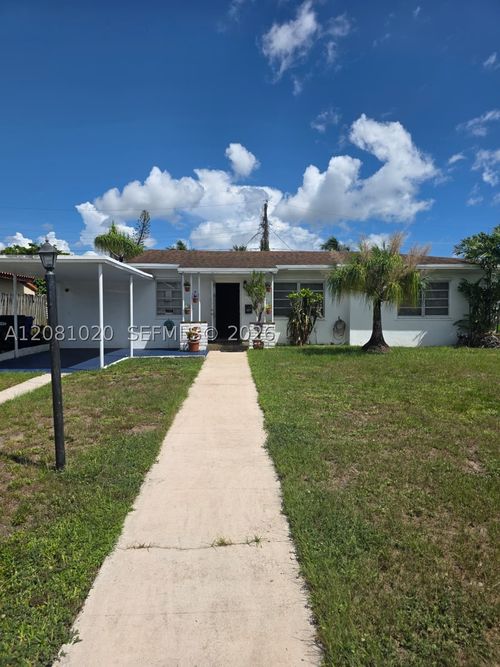 921 Ne 163rd St, North Miami Beach, FL, 33162-4443 | Card Image