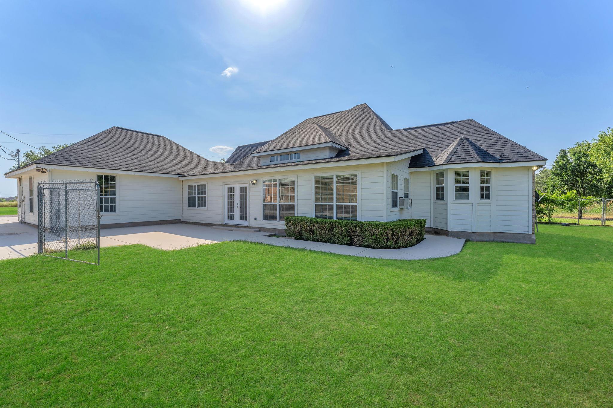 Residential Income in San Marcos 5