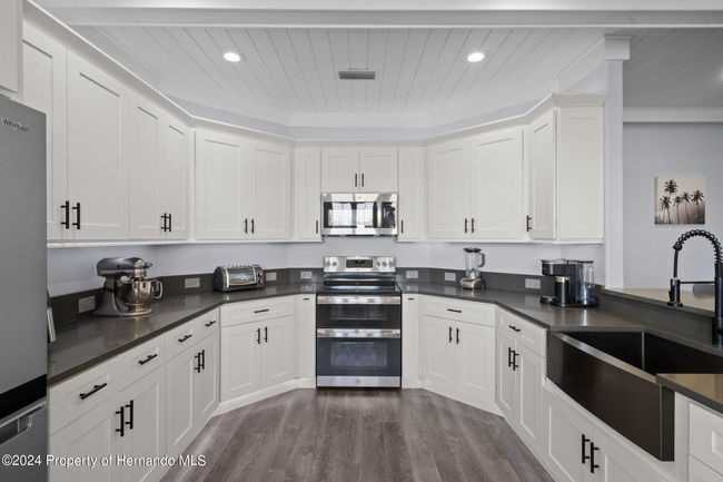 3448 Triggerfish Dr, House other with 4 bedrooms, 3 bathrooms and null parking in HERNANDO BEACH FL | Image 15