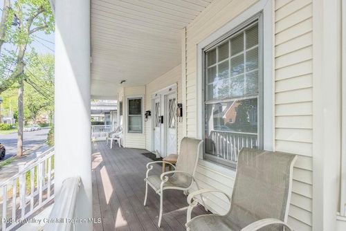 140-138 Saint James St, Kingston, NY, 12401-4530 | Card Image