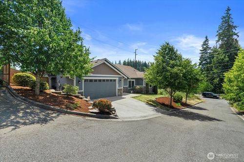 7523 Broadway, Everett, WA, 98203-6862 | Card Image