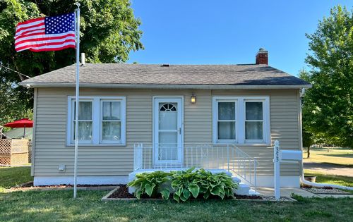 353 W Porter St, Oglesby, IL, 61348-1155 | Card Image