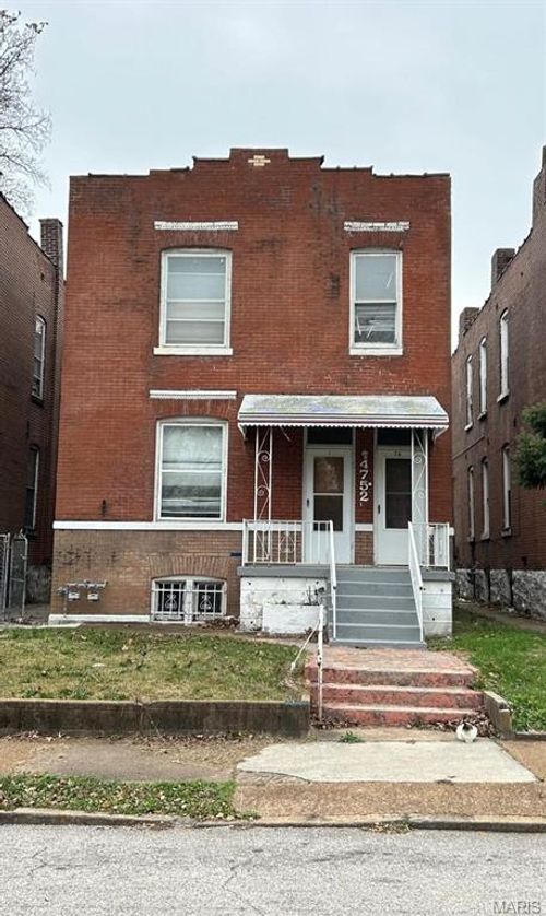4752 Saint Louis Ave, Saint Louis, MO, 63115-1909 | Card Image
