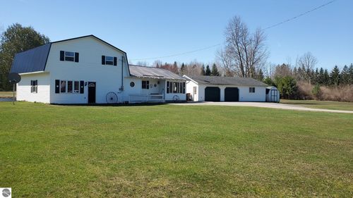 5085 W Redstone Road, St Louis, MI, 48880 | Card Image