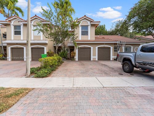 9032 Nw 54th St, Sunrise, FL, 33351-7730 | Card Image
