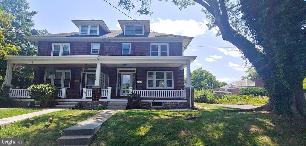 Arch St, Ephrata, PA 17522