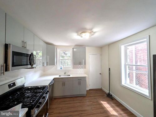 5609 Walton Ave, PHILADELPHIA, PA, 19143-2425 | Card Image