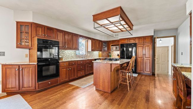 8215 Post Oak Ct, House other with 5 bedrooms, 3 bathrooms and null parking in Fort Wayne IN | Image 10