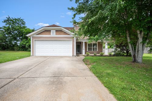 808 Brooksdale Dr, Smyrna, TN, 37167-7709 | Card Image