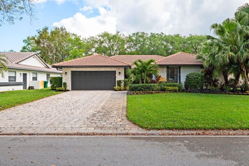 9077 Nw 49th Pl, Coral Springs, FL, 33067-1904 | Card Image