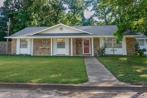 111 Valley Ln, Crockett, TX, 75835-1325 | Card Image