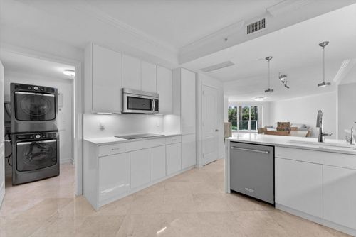 apt-b206-550 Se Mizner Blvd, Boca Raton, FL, 33432-5581 | Card Image