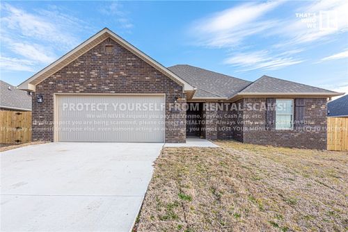 1004 Rachel St, Gentry, AR, 72734-4017 | Card Image