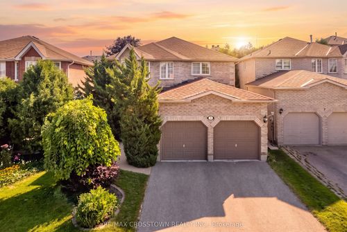 5 Kelsey Cres, Barrie, ON, L4N0J7 | Card Image