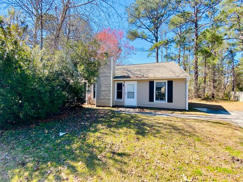 189 Corey Cir, Jacksonville, NC, 28546-7711 | Card Image