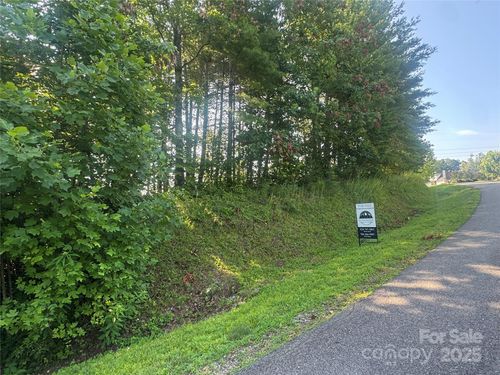 35 Nader Ave, Weaverville, NC, 28787-8821 | Card Image