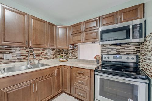 176 Lake Carol Drive, West Palm Beach, FL, 33411 | Card Image