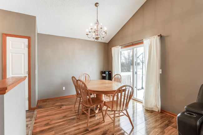 6-web-or-mls-1540-Yorkshire-Ln-06.jpg | Image 6
