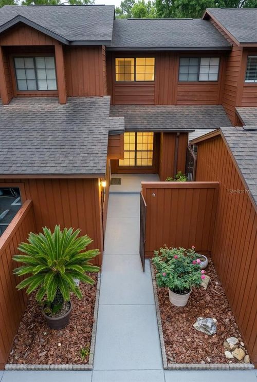 b6-900 Sw 62nd Boulevard, GAINESVILLE, FL, 32607 | Card Image