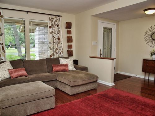 9000 Currywood Dr, Austin, TX, 78759-7312 | Card Image