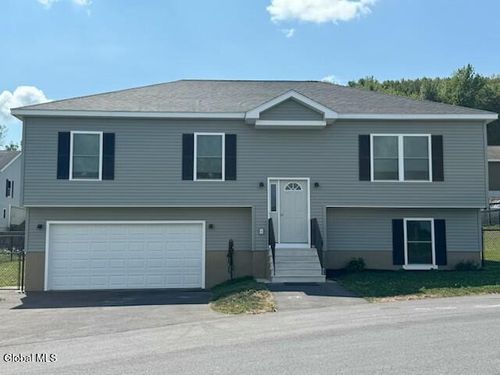 1 Crane Ave, Fultonville, NY, 12072-6702 | Card Image