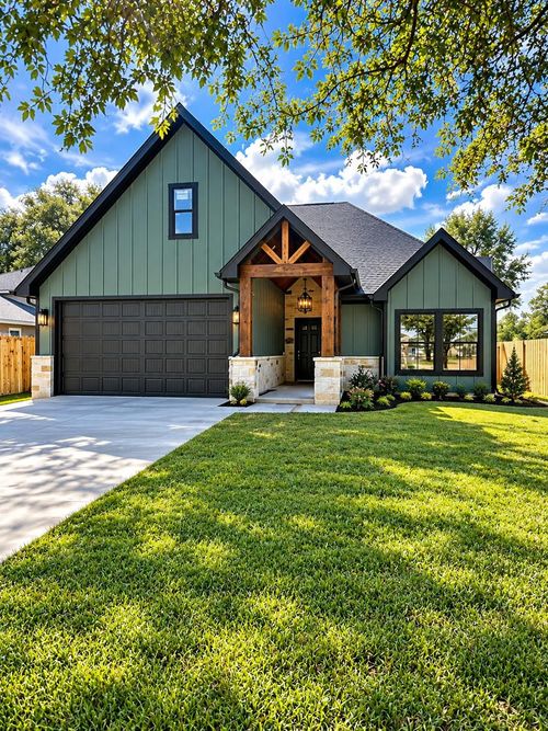 7234 Terrell St, Groves, TX, 77619-6308 | Card Image