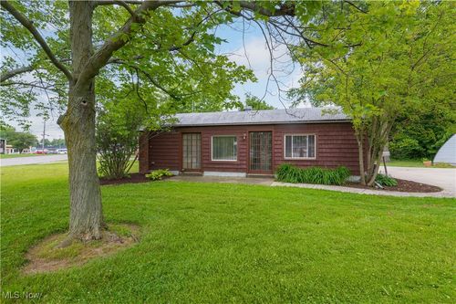 4465 Oberlin Avenue, Lorain, OH, 44053 | Card Image