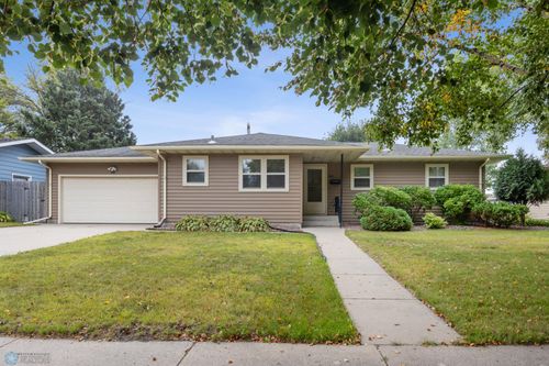 903 22nd Ave S, Moorhead, MN, 56560-4311 | Card Image