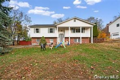 11 Pennsylvania Ave, Monroe, NY, 10950-2206 | Card Image