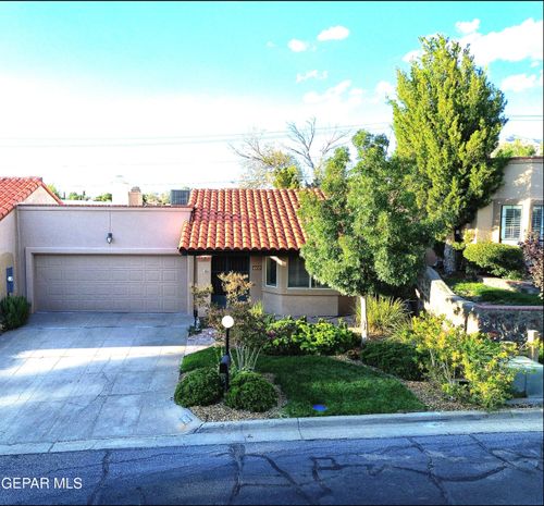 6135 Los Felinos Cir, El Paso, TX, 79912-1921 | Card Image